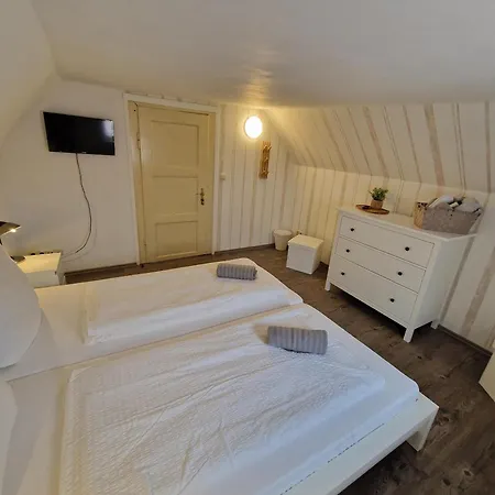 Pfaffenhaus Holiday home *
